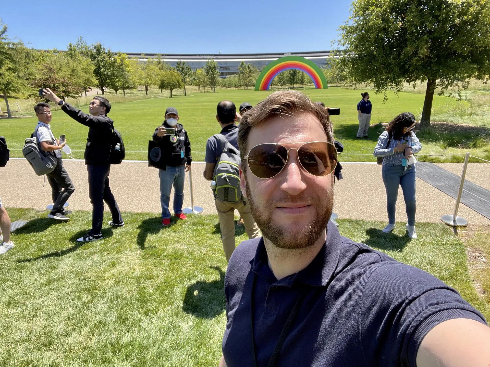 Niels op de Apple campus